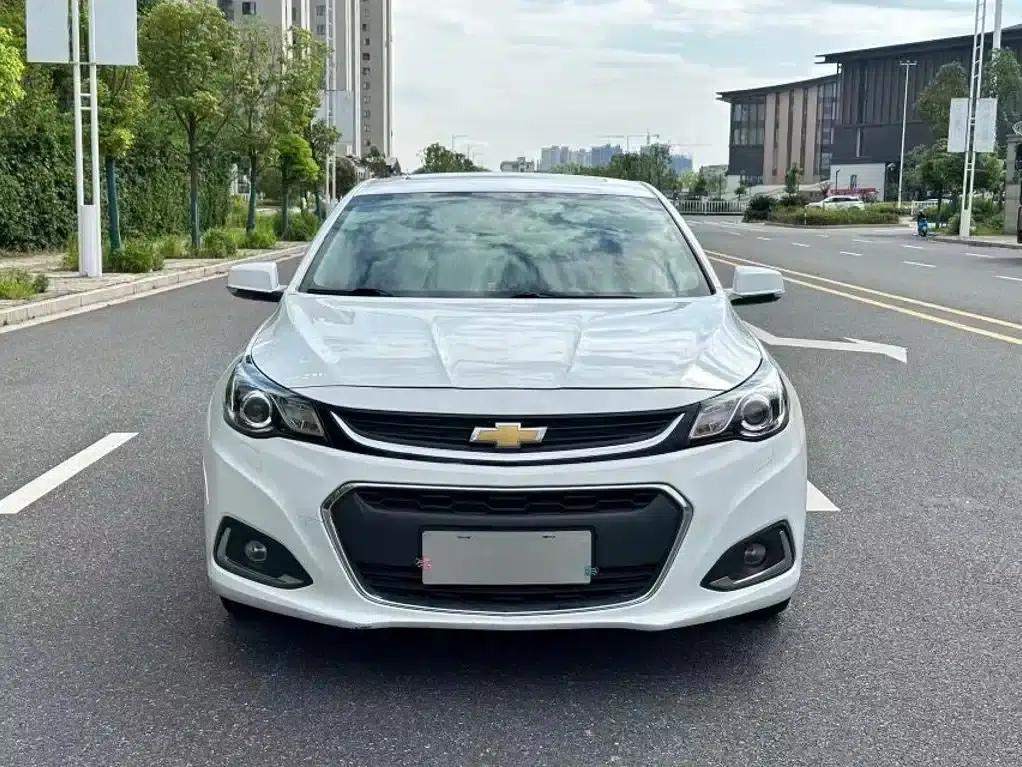 2017 Chevrolet Malibu 1.5T Automatic Luxury Edition — миниатюра 2