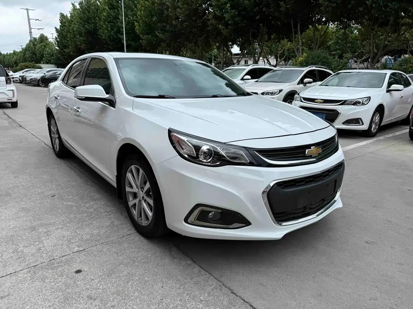 2017 Chevrolet Malibu 1.5T Automatic Luxury Edition — миниатюра 3