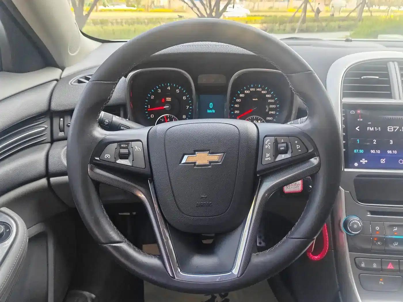 2013 Chevrolet Malibu 2.0L Automatic Luxury Edition — миниатюра 11