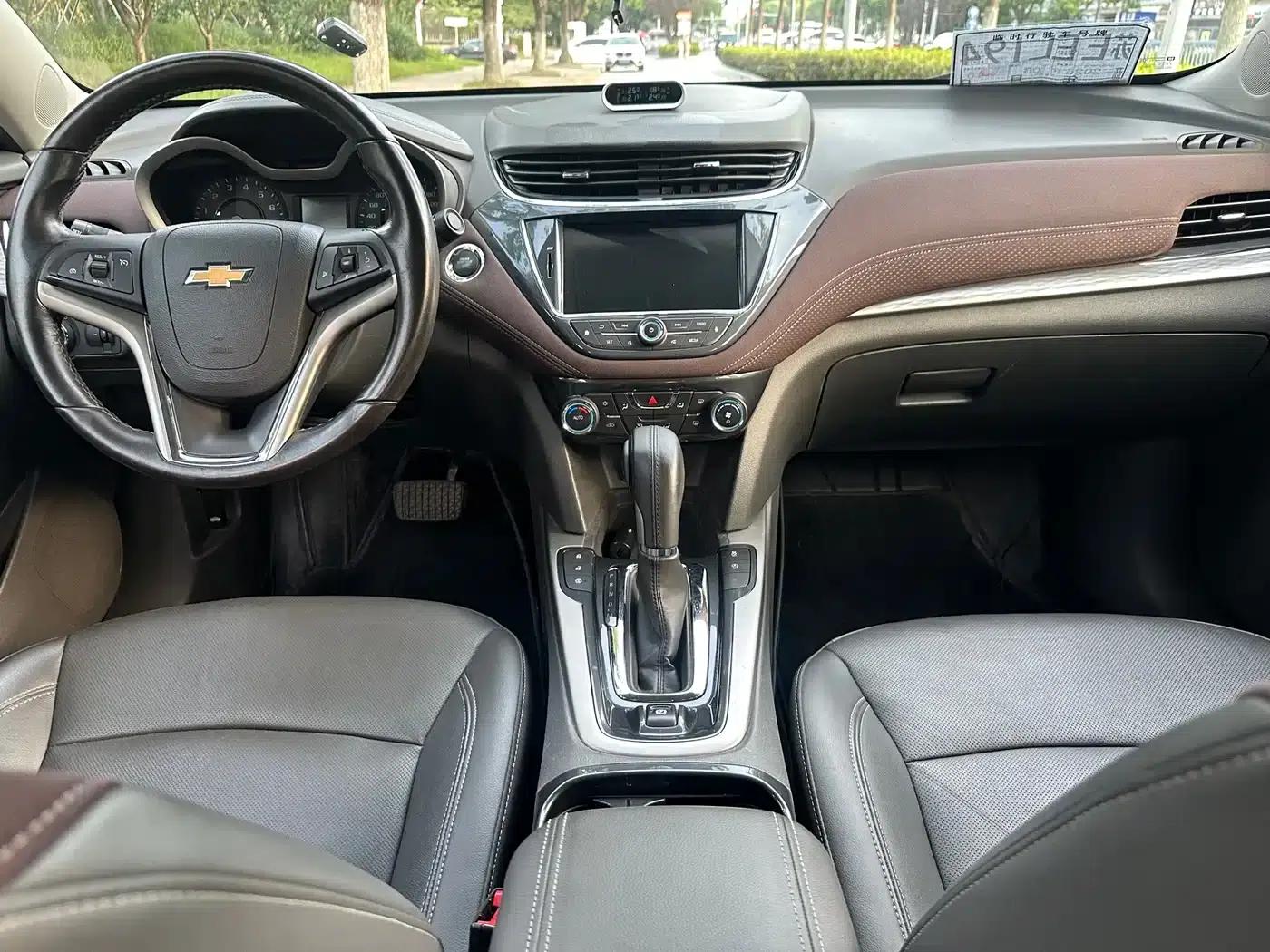 2018 Chevrolet Malibu 530T Automatic Luxury Edition — миниатюра 11