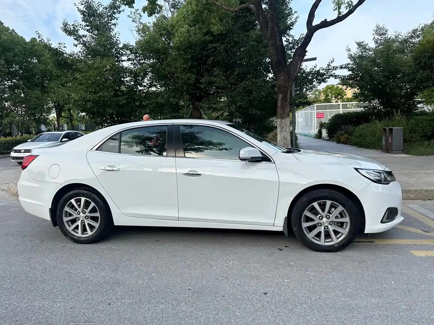 2018 Chevrolet Malibu 530T Automatic Luxury Edition — миниатюра 4