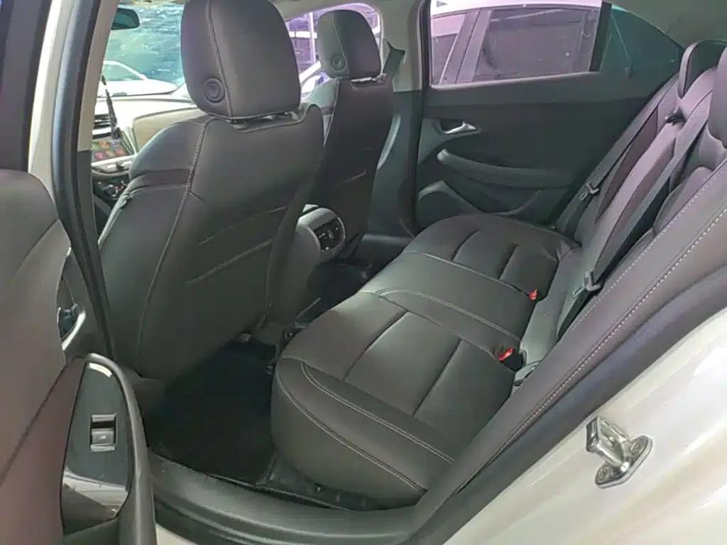 2018 Chevrolet Malibu 530T Automatic Luxury Edition — миниатюра 17