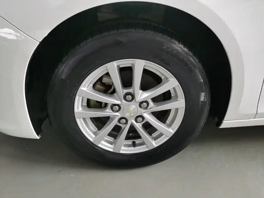 2017 Chevrolet Malibu 1.5T Automatic Comfort Edition — миниатюра 23