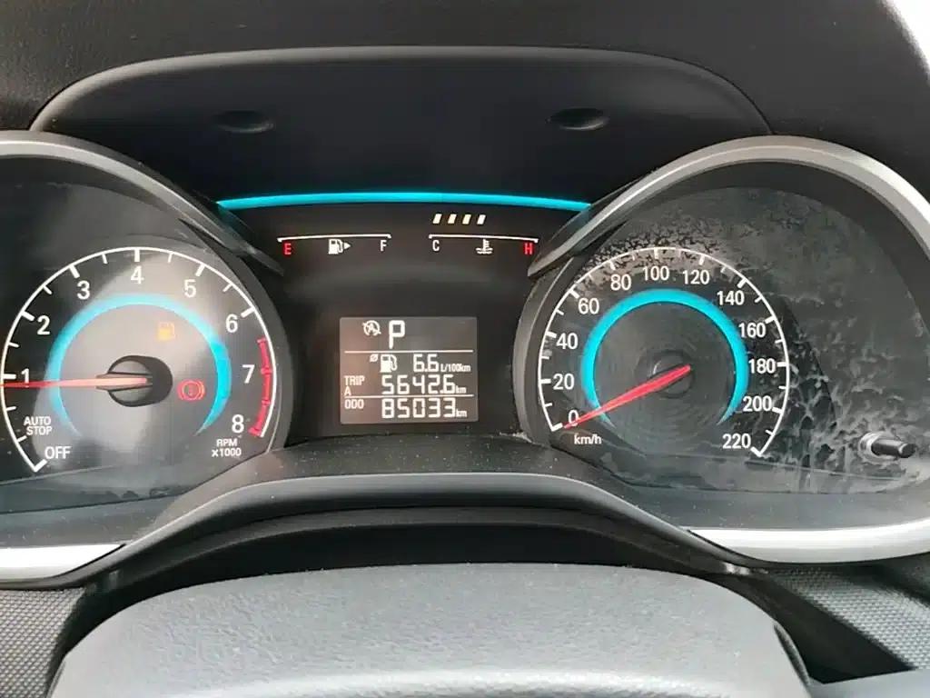 Chevrolet Cruze 2019 320 Automatic Sunroof Edition — миниатюра 12