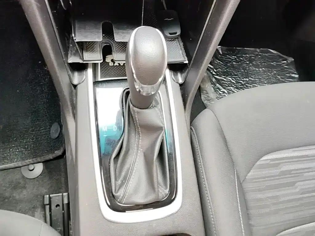 Chevrolet Cruze 2019 320 Automatic Sunroof Edition — миниатюра 14