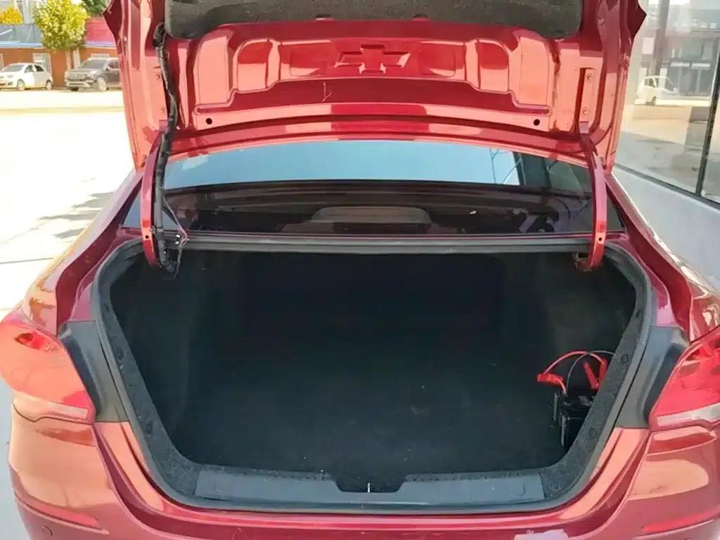 Chevrolet Cruze 2019 320 Automatic Sunroof Edition — миниатюра 19