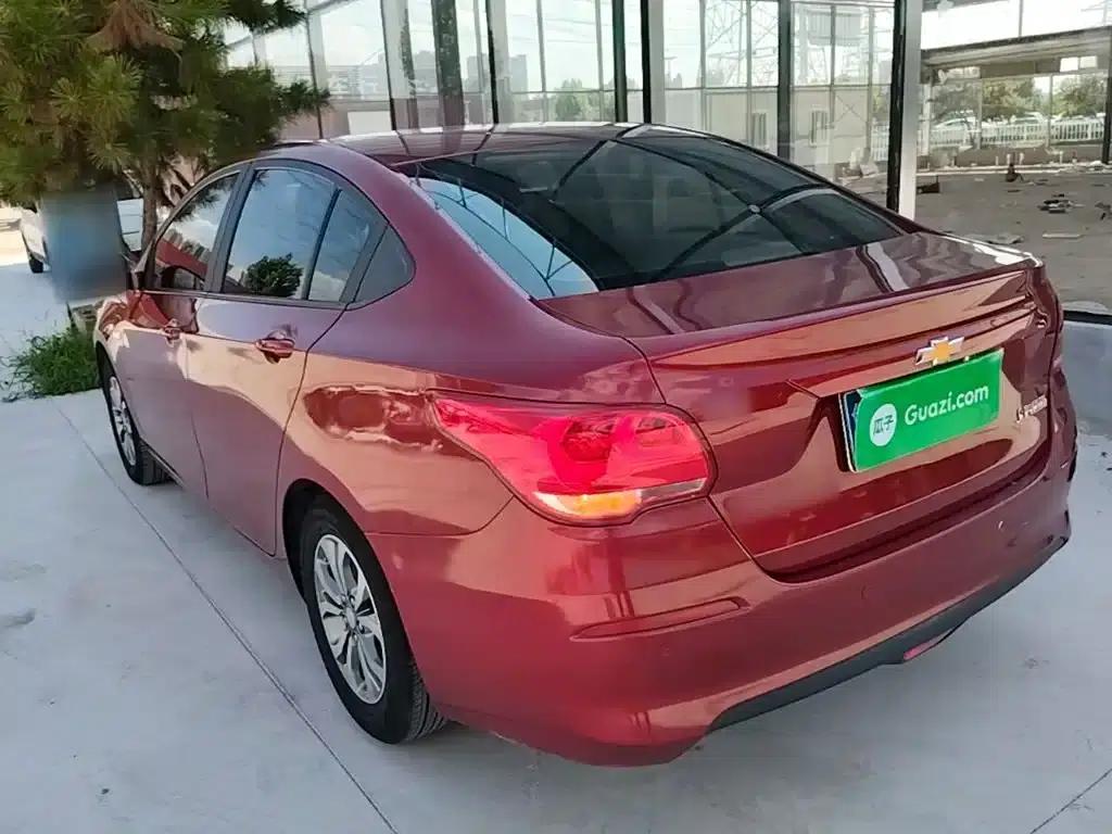 Chevrolet Cruze 2019 320 Automatic Sunroof Edition — миниатюра 5