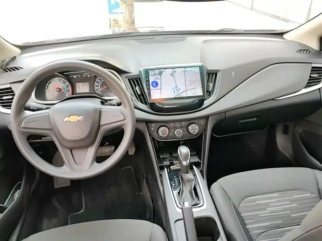 Chevrolet Cruze 2019 320 Automatic Sunroof Edition — миниатюра 10