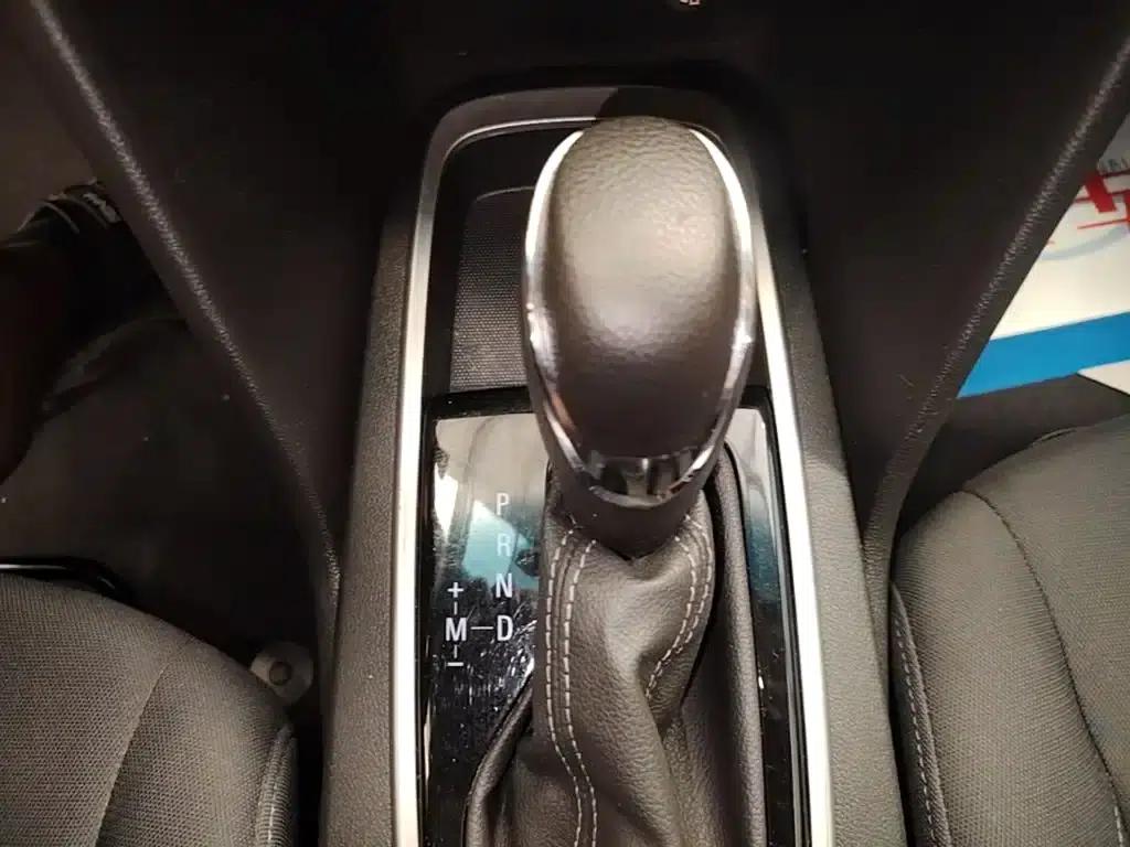 Chevrolet Cruze 2019 320 Automatic Sunroof Edition — миниатюра 14