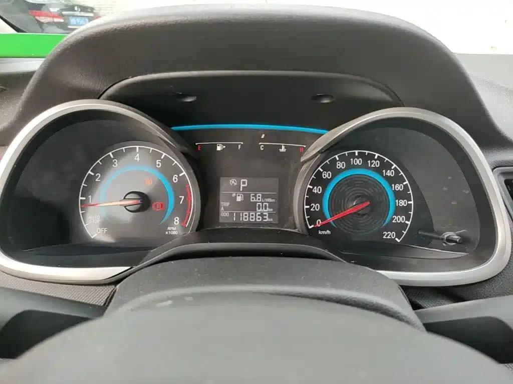 Chevrolet Cruze 2019 320 Automatic Sunroof Edition — миниатюра 12