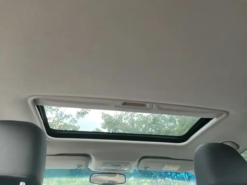 Chevrolet Cruze 2019 320 Automatic Sunroof Edition — миниатюра 18