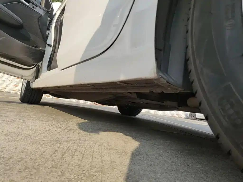 Chevrolet Cruze 2019 320 Automatic Sunroof Edition — миниатюра 22