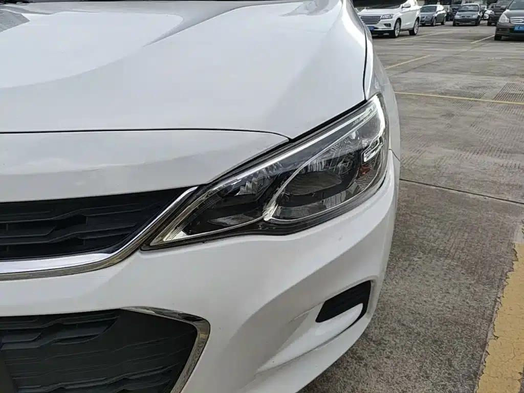 Chevrolet Cruze 2019 320 Automatic Sunroof Edition — миниатюра 24