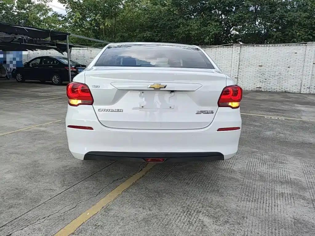 Chevrolet Cruze 2019 320 Automatic Sunroof Edition — миниатюра 6