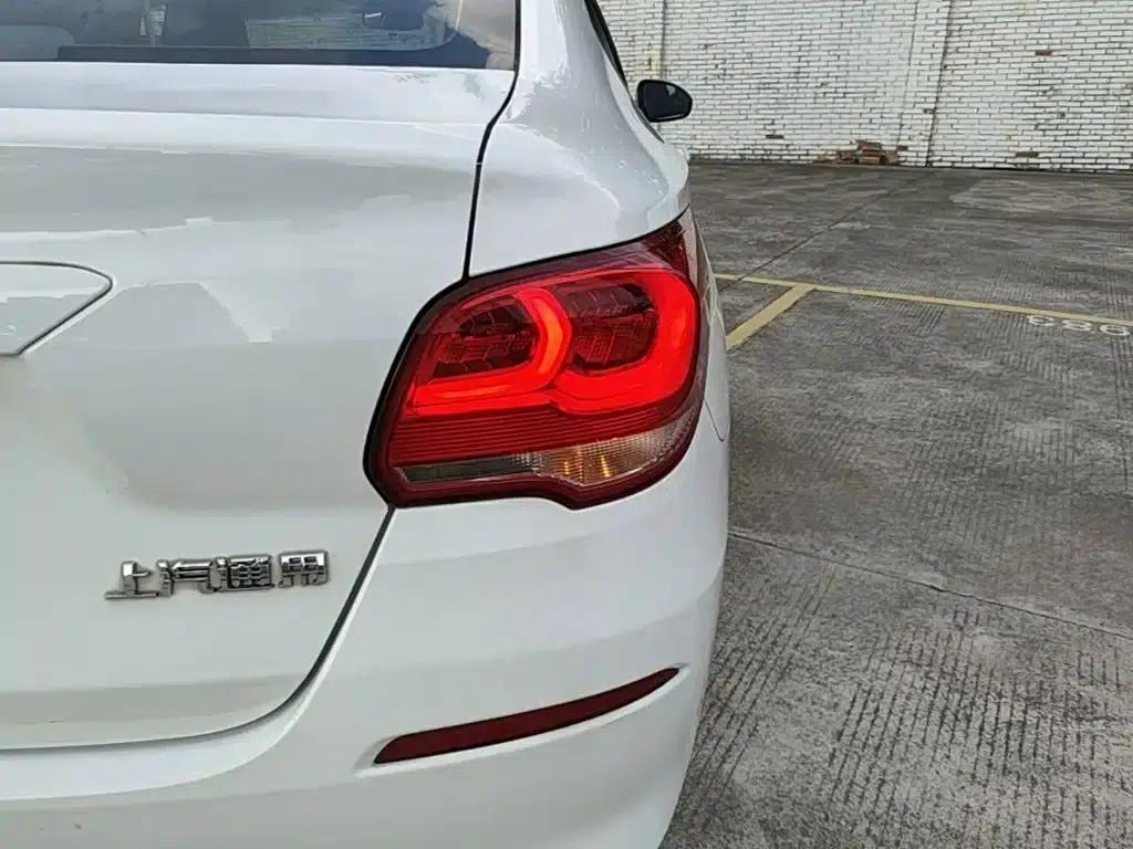 Chevrolet Cruze 2019 320 Automatic Sunroof Edition — миниатюра 8