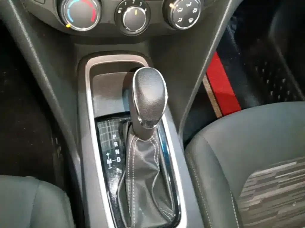 Chevrolet Cruze 2018 320 Automatic Sunroof Edition — миниатюра 14