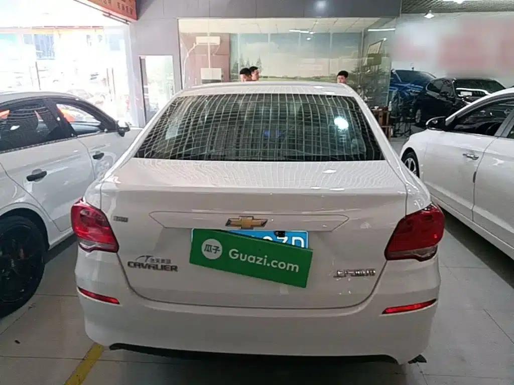Chevrolet Cruze 2018 320 Automatic Sunroof Edition — миниатюра 6
