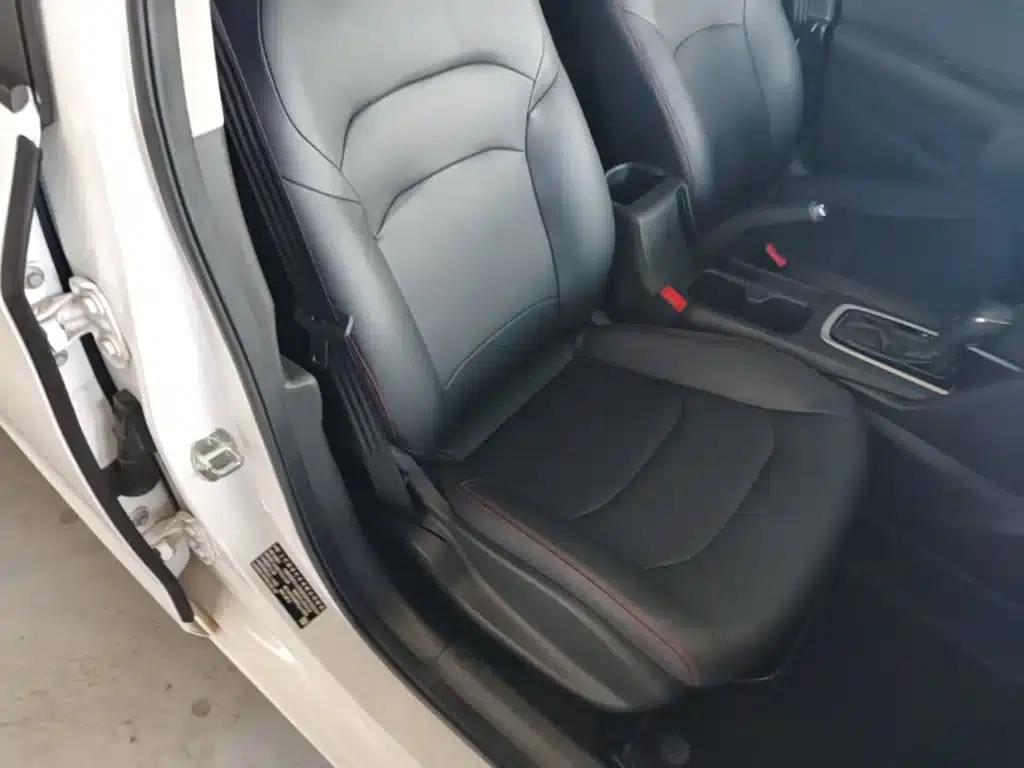 Chevrolet Cruze 2019 320 Automatic Sunroof Edition — миниатюра 25