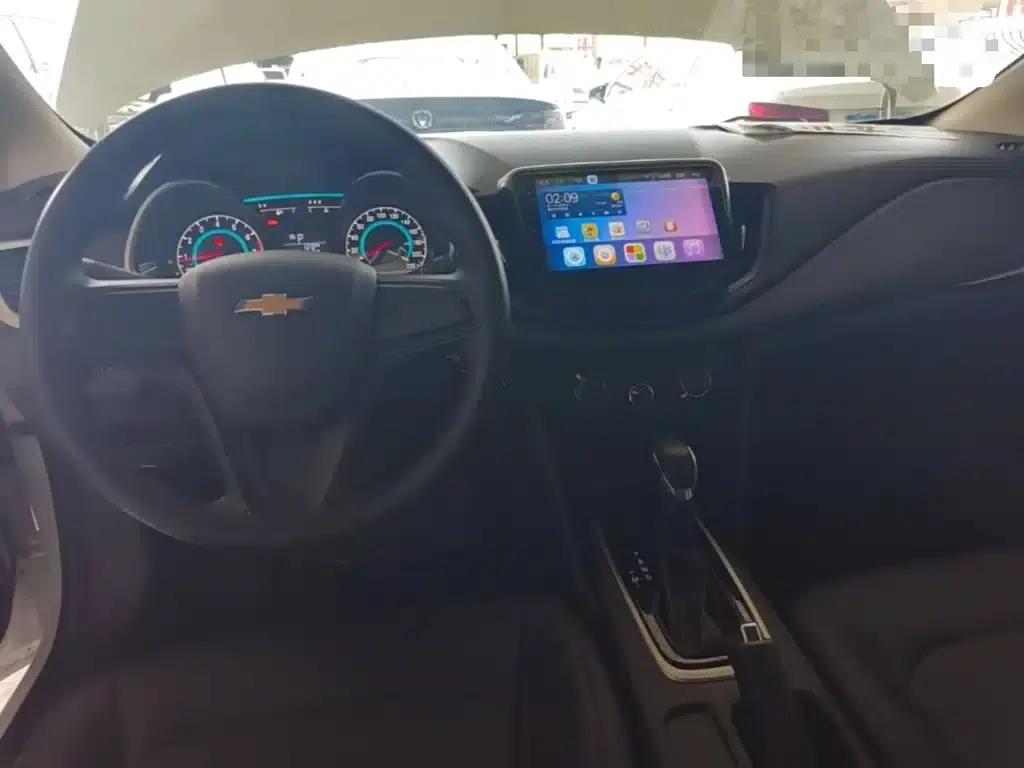 Chevrolet Cruze 2019 320 Automatic Sunroof Edition — миниатюра 10