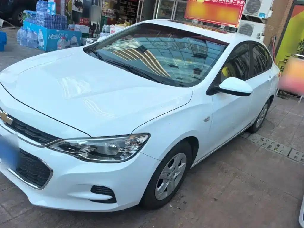 Chevrolet Cruze 2019 320 Automatic Sunroof Edition — миниатюра 1
