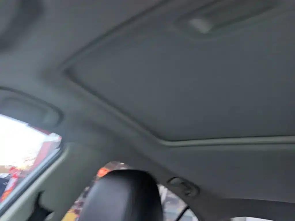 Chevrolet Cruze 2019 320 Automatic Sunroof Edition — миниатюра 18