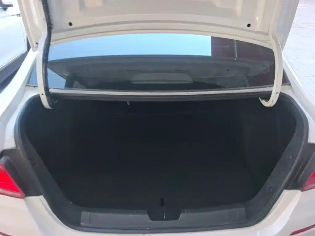 Chevrolet Cruze 2019 320 Automatic Sunroof Edition — миниатюра 19