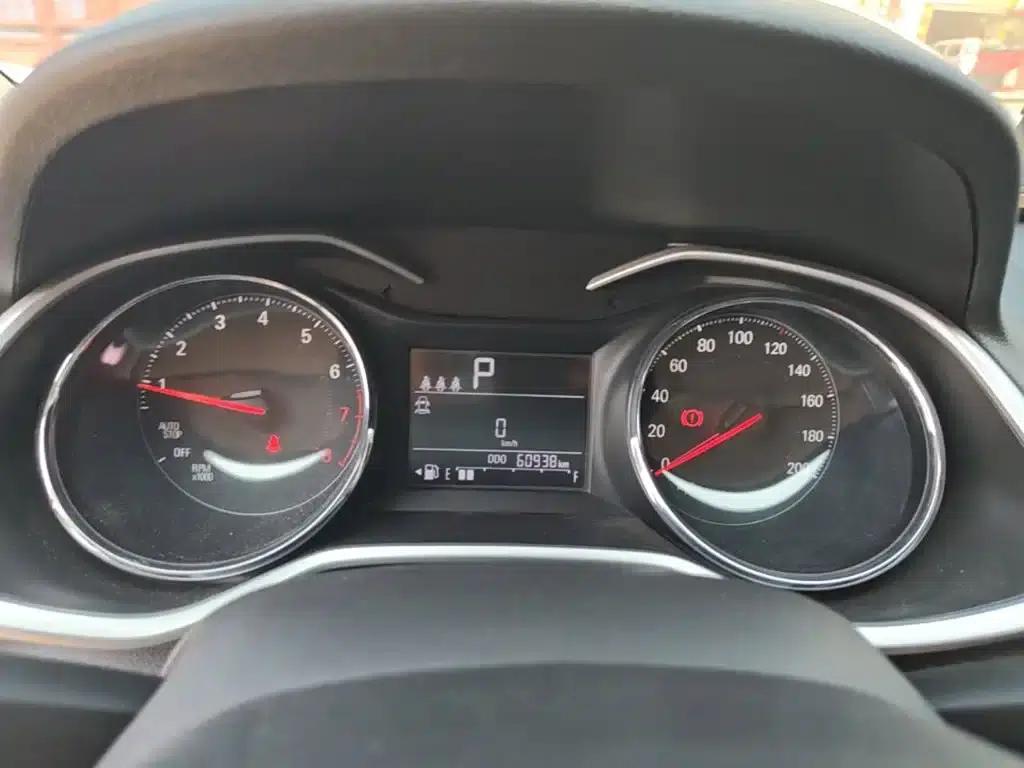 Chevrolet Cruze 2020 325T Automatic Comfort Edition — миниатюра 12