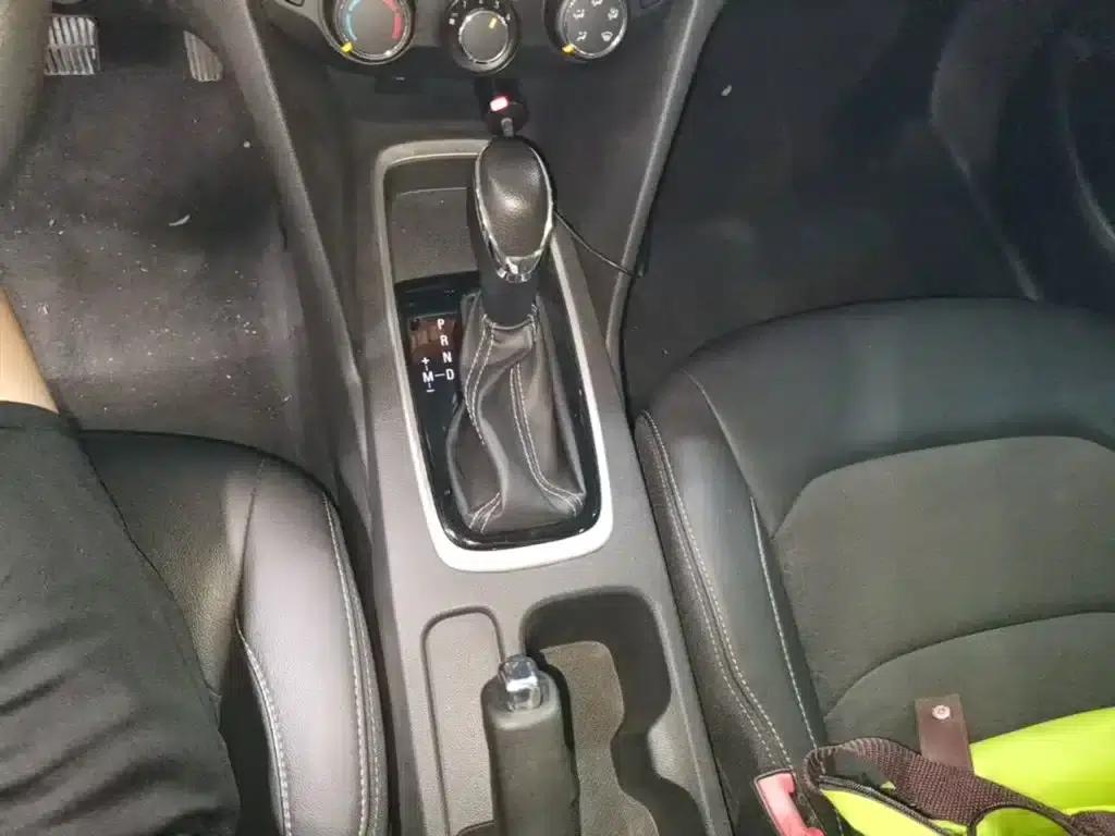 Chevrolet Cruze 2016 1.5L Automatic Comfort Edition — миниатюра 14