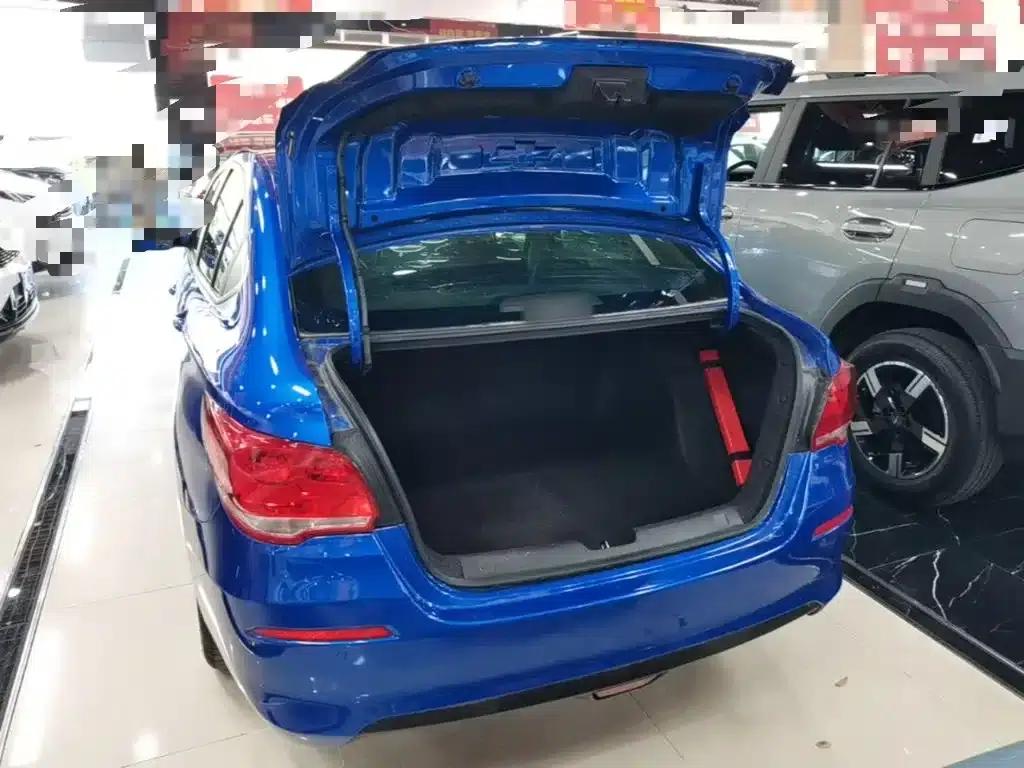 Chevrolet Cruze 2016 1.5L Automatic Comfort Edition — миниатюра 19