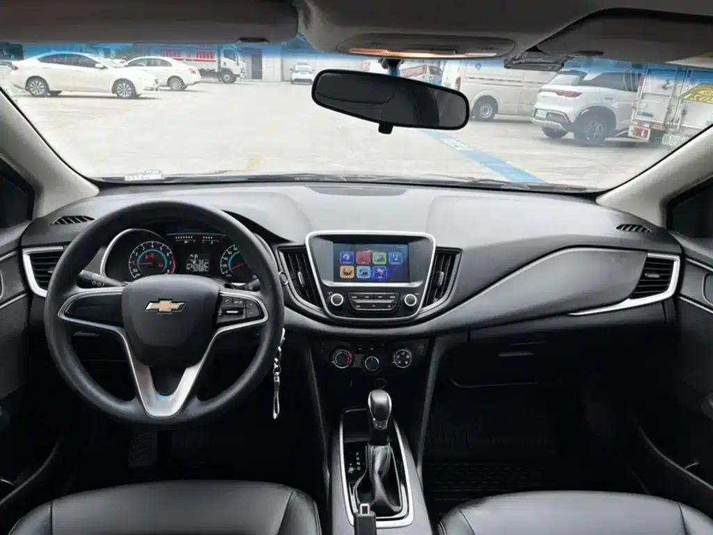 Chevrolet Cruze 2019 320 Automatic Comfort Edition — миниатюра 8