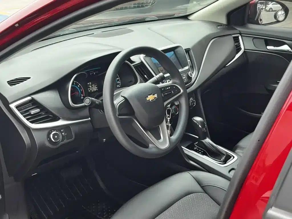 Chevrolet Cruze 2019 320 Automatic Comfort Edition — миниатюра 9