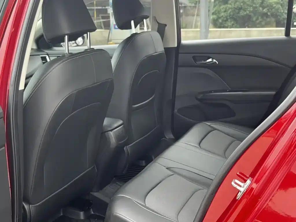 Chevrolet Cruze 2019 320 Automatic Comfort Edition — миниатюра 10
