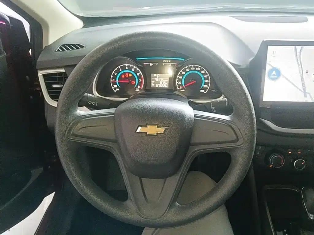 Chevrolet Cruze 2018 320 Automatic Sunroof Edition — миниатюра 11