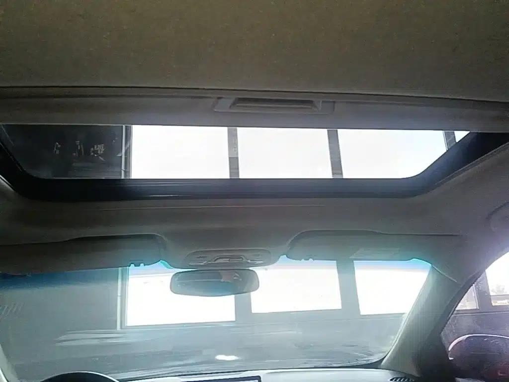 Chevrolet Cruze 2018 320 Automatic Sunroof Edition — миниатюра 18