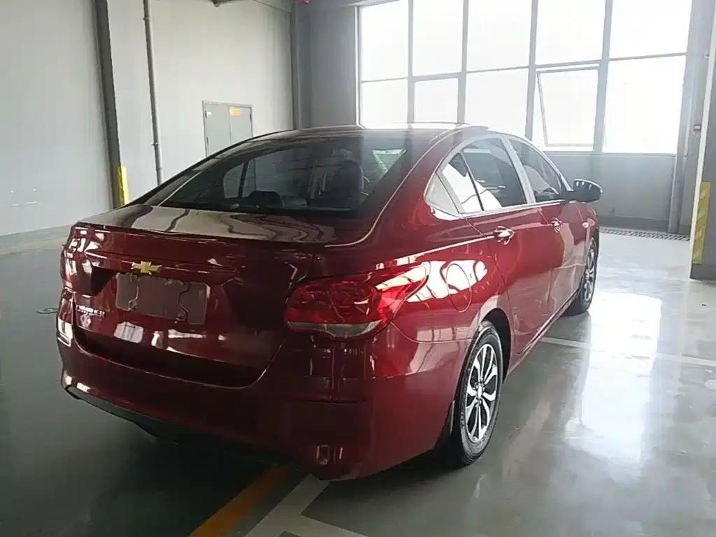 Chevrolet Cruze 2018 320 Automatic Sunroof Edition — миниатюра 7