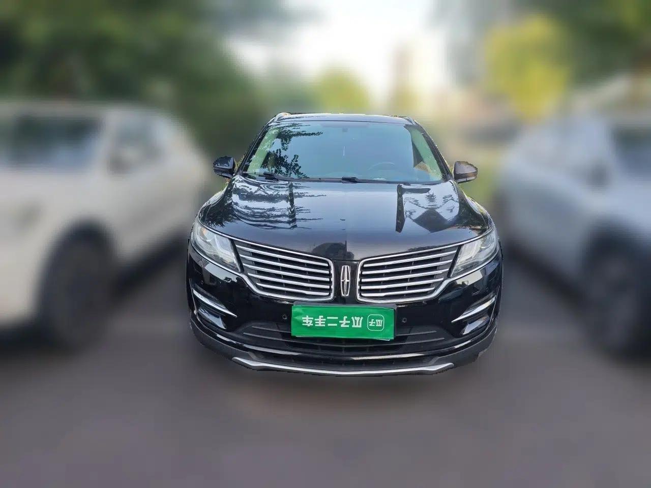 Lincoln MKC 2017 2.0T Two-Wheel-Drive Luxury Edition — миниатюра 2