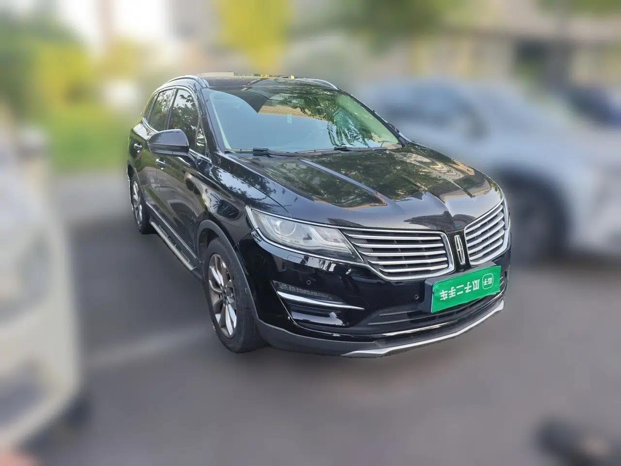 Lincoln MKC 2017 2.0T Two-Wheel-Drive Luxury Edition — миниатюра 3