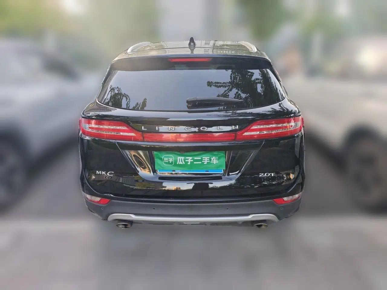 Lincoln MKC 2017 2.0T Two-Wheel-Drive Luxury Edition — миниатюра 5