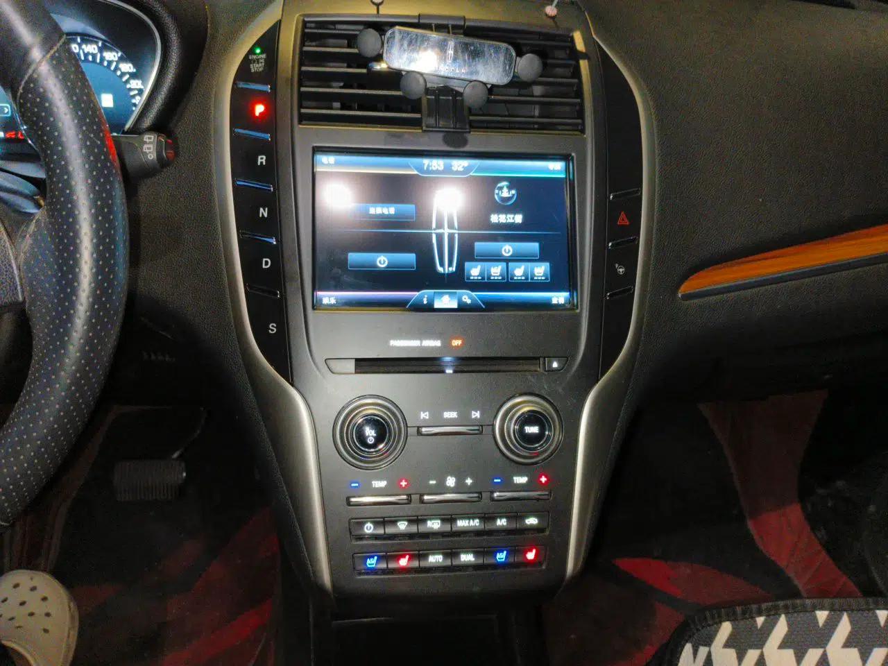 Lincoln MKC 2014 2.0T Two-Wheel-Drive Luxury Edition — миниатюра 13