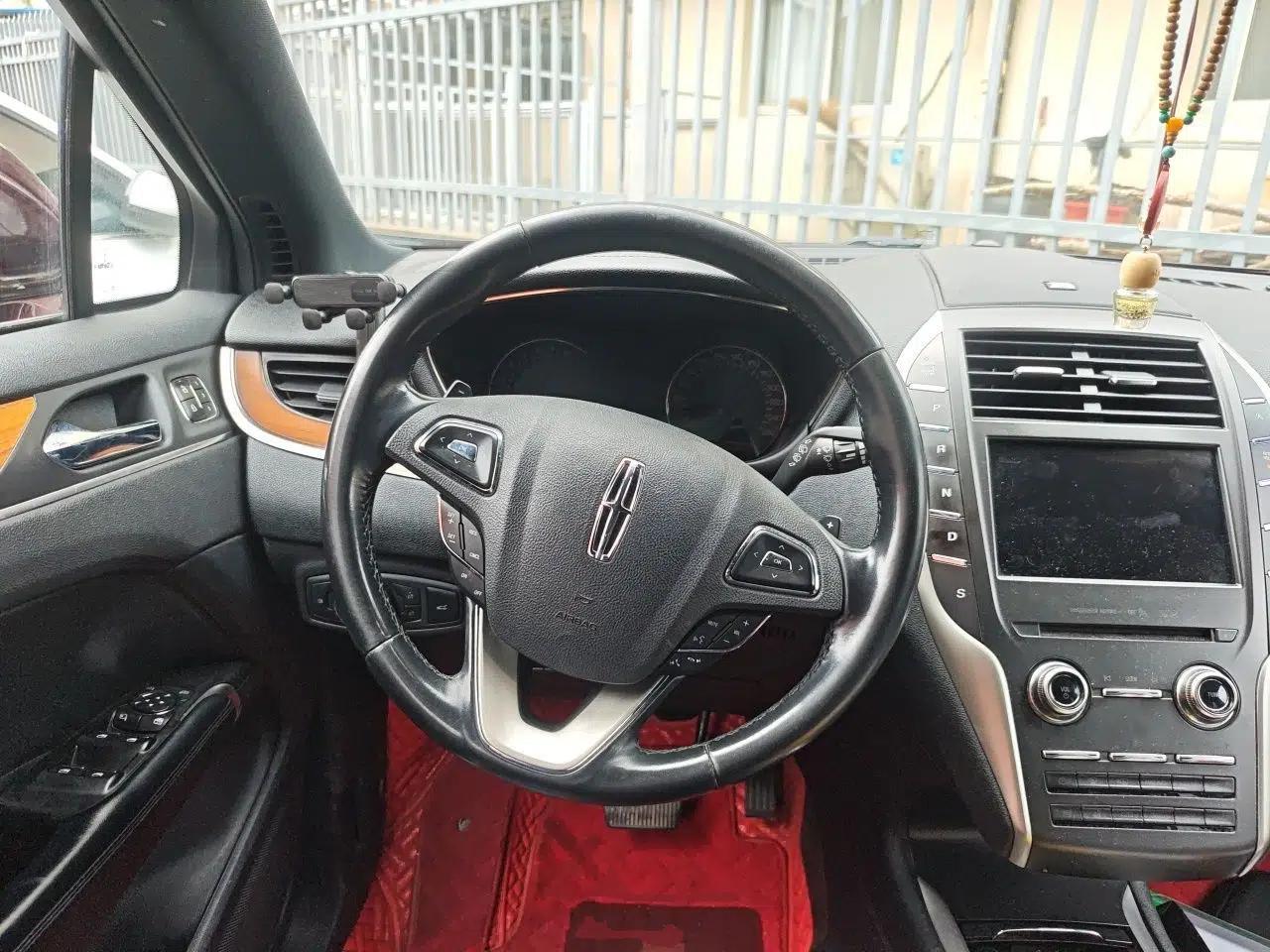Lincoln MKC 2019 2.0T Two-Wheel-Drive Zunya Version China V Emission Standard — миниатюра 10