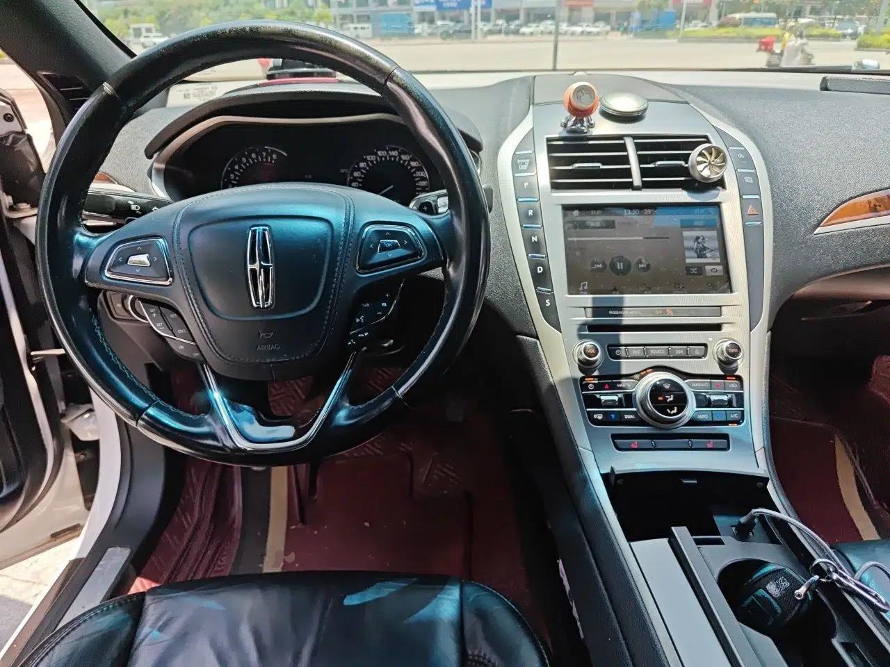 Lincoln MKZ 2017 2.0T Luxury Edition — миниатюра 9