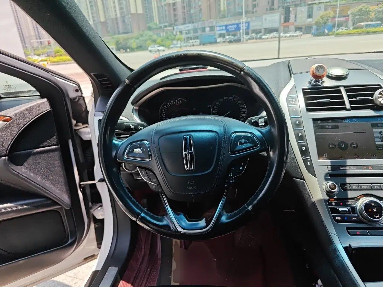 Lincoln MKZ 2017 2.0T Luxury Edition — миниатюра 10