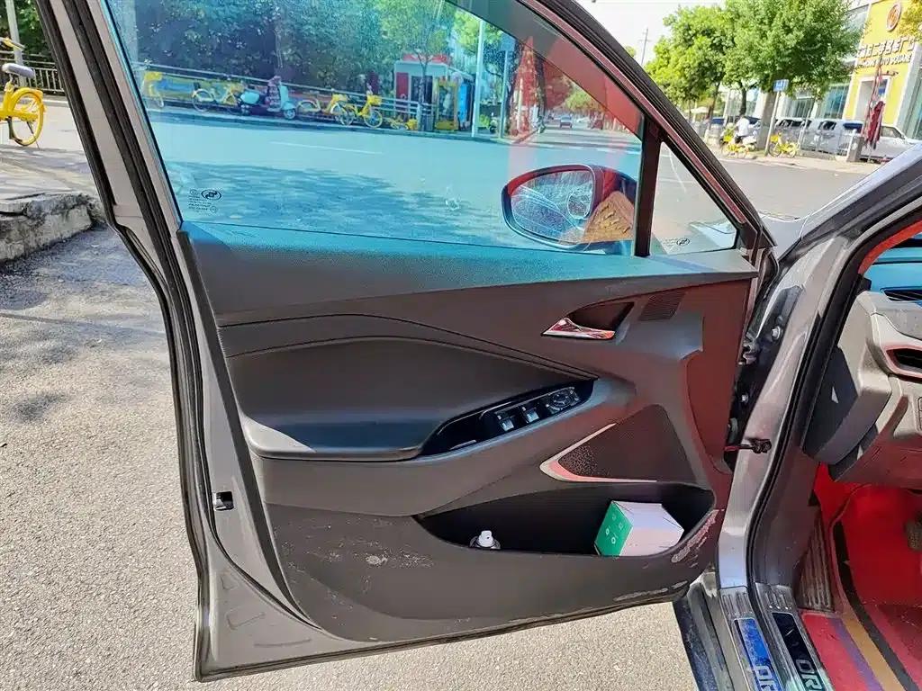 2020 Chevrolet Orlando Mild Hybrid Redline 530T Automatic Luxury Edition (5+2 models) — миниатюра 6