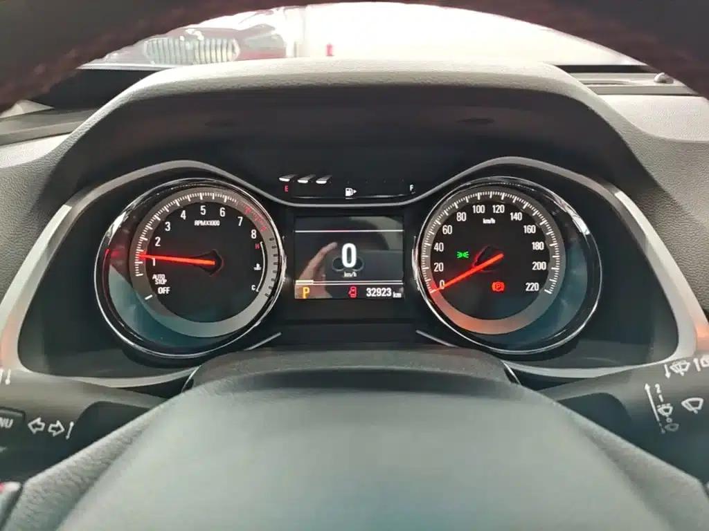 2019 Chevrolet Orlando Redline 530T Automatic Luxury Edition (5+2 models) China VI Emission Standard — миниатюра 12
