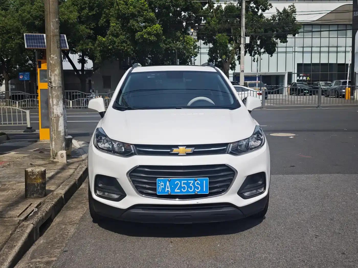 Chevrolet Trax 2018 330T Automatic 2WD Elite — миниатюра 2