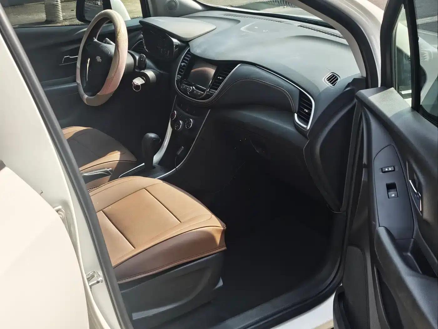 Chevrolet Trax 2018 330T Automatic 2WD Elite — миниатюра 7