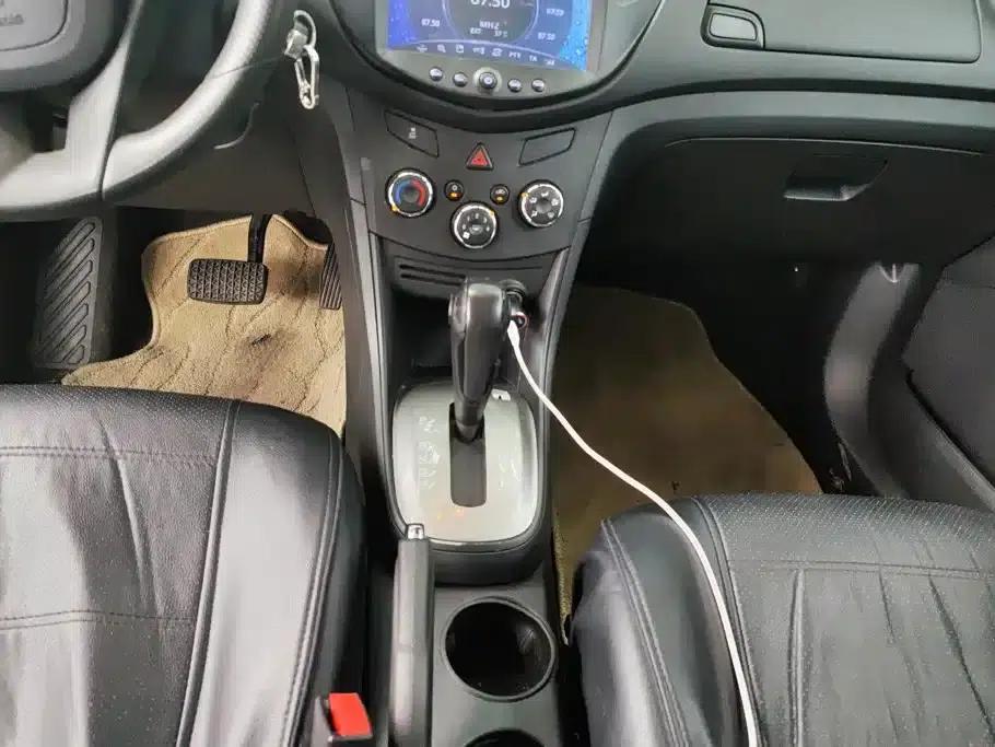 Chevrolet Trax 2014 1.4T Automatic 4WD Flagship — миниатюра 16
