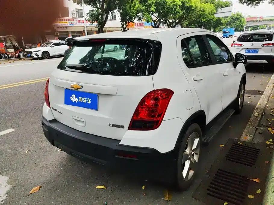 Chevrolet Trax 2014 1.4T Automatic 4WD Flagship — миниатюра 3