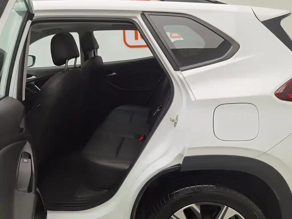 Chevrolet Trax 2022 RS 1.5T CVT Cool MAX — миниатюра 15
