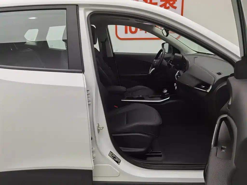 Chevrolet Trax 2022 RS 1.5T CVT Cool MAX — миниатюра 23